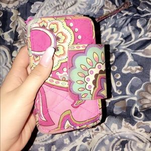 Wristlet wallet